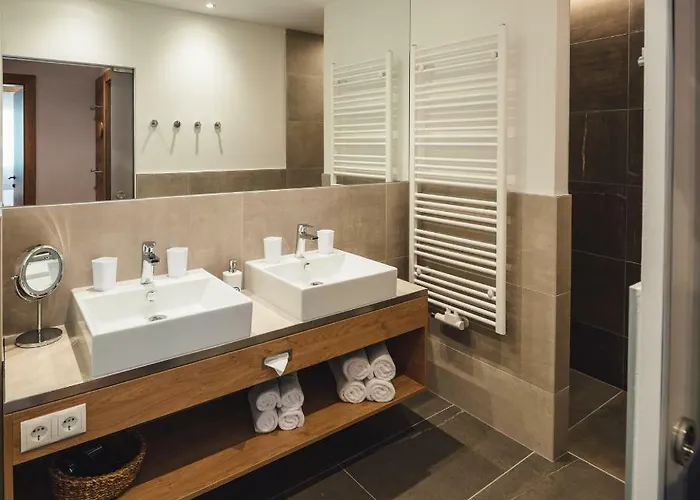 فندق بوست 4*