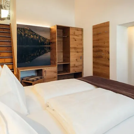 Hotel Post 4*