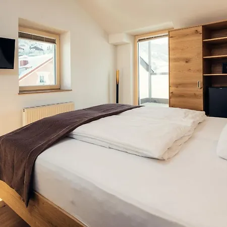 Hotel Post 4*