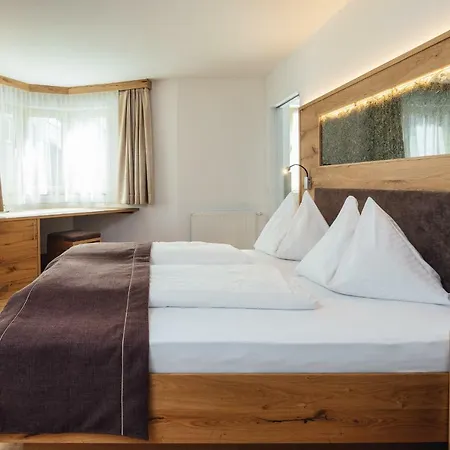 Post Hotel 4*