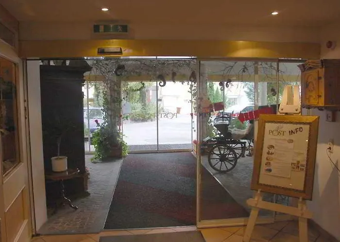 Post 4* ナウダース